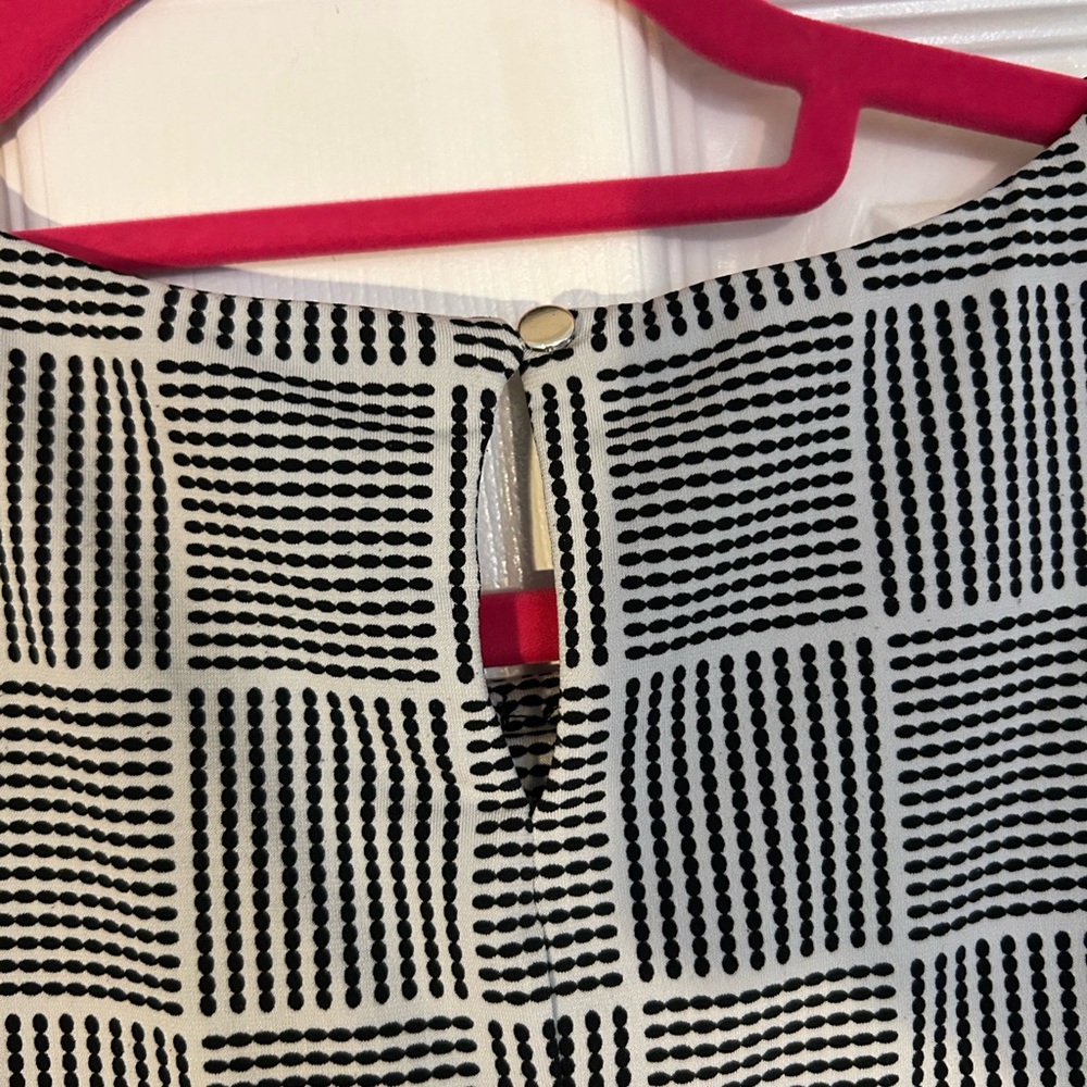 Calvin Klein Black and White Checkered Blouse - Picture 4 of 5